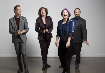 The-Manhattan-Transfer-official-portrait-by-John-Abbott
