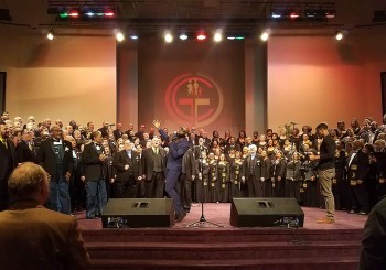 MARCH 3, 2017, FERGUSON, MO.
The Ambassadors of Harmony and IN UNISON ensembles share the stage for an impactful version of Sam Cooke’s “A Change is Gonna Come,” led by Brian Owens, Crossroads and The Fairfield Four.